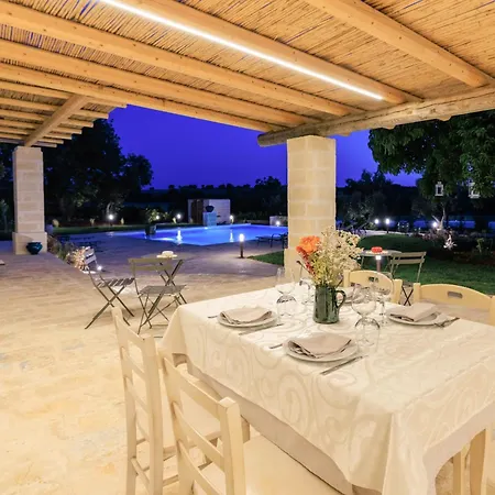 ファームステイ Masseria Il Vignale オストゥーニ