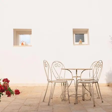 ファームステイ Masseria Il Vignale オストゥーニ